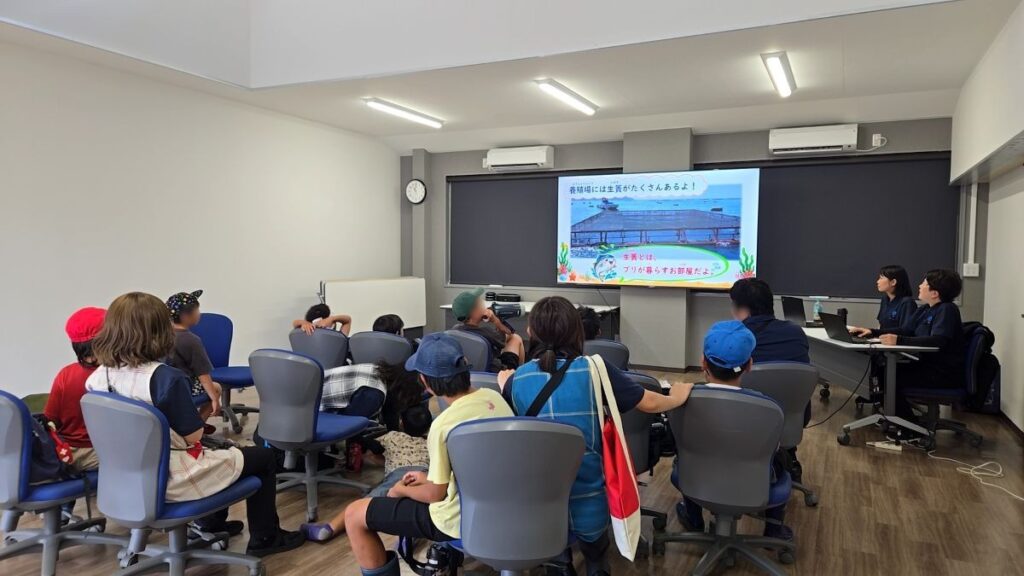 児童施設の子どもたちが黒瀬水産を見学に来てくれました。